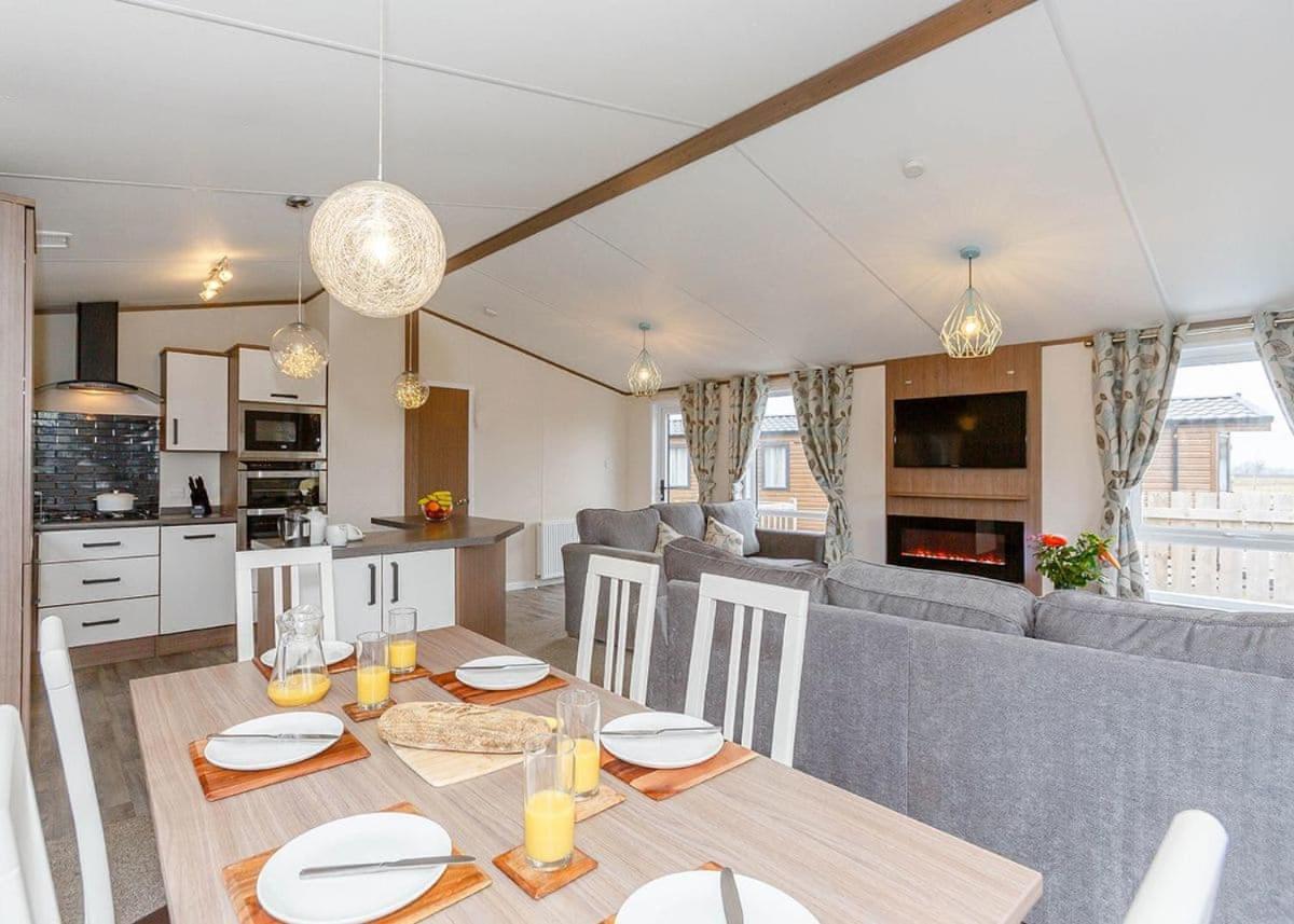 Woodland Lakes Lodges Thirsk Exterior foto