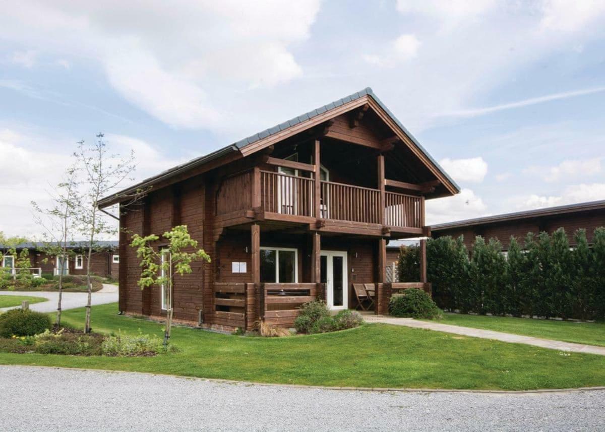 Woodland Lakes Lodges Thirsk Exterior foto